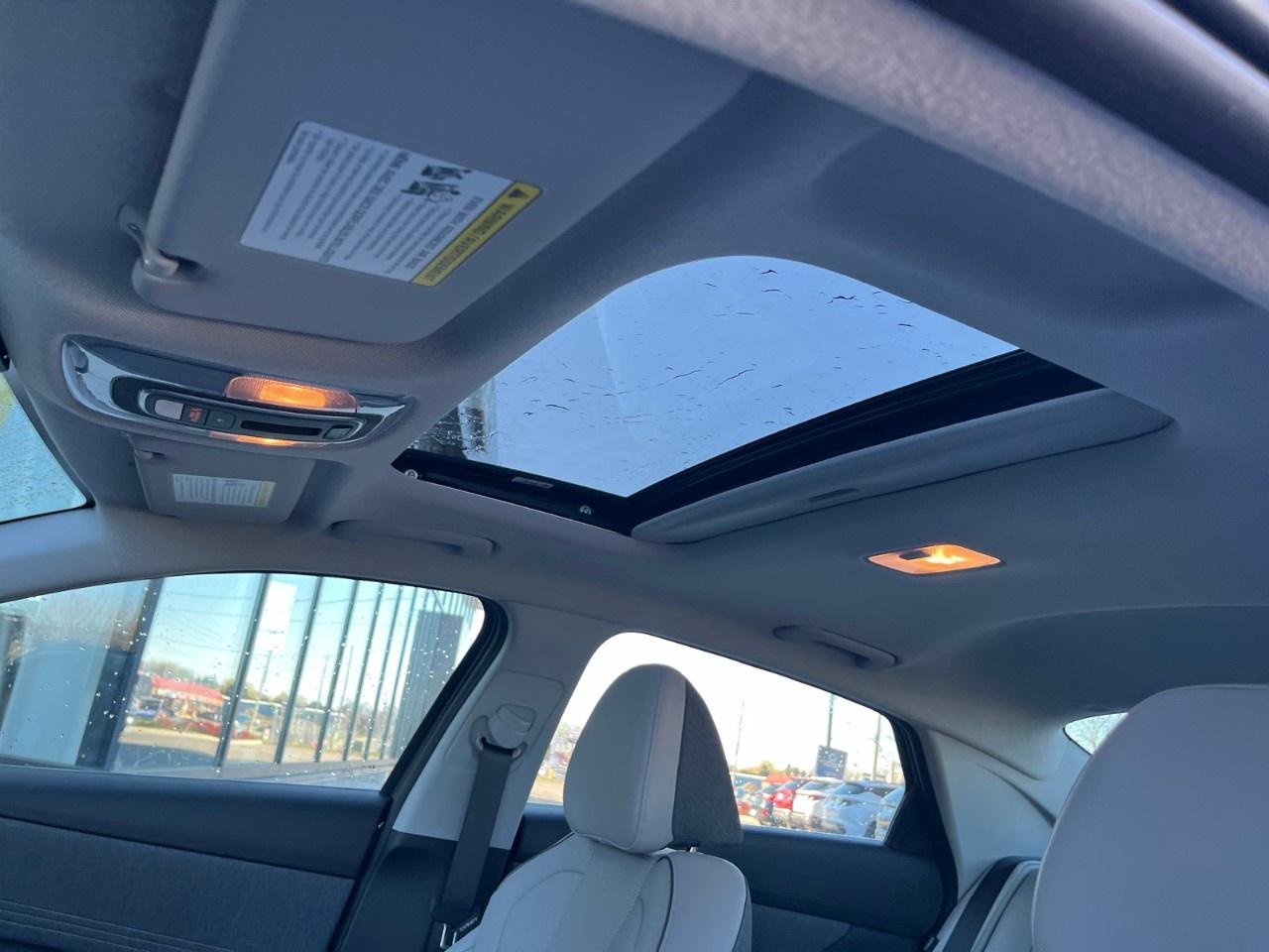 2026 Hyundai Elantra Hybrid Luxury Sedan w/Two-Tone Interior Photo