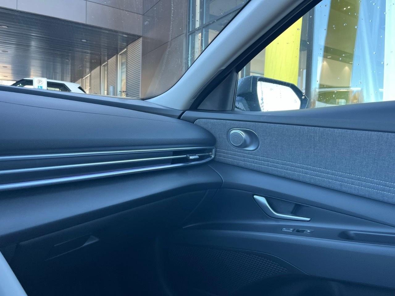 2026 Hyundai Elantra Hybrid Luxury Sedan w/Two-Tone Interior Photo