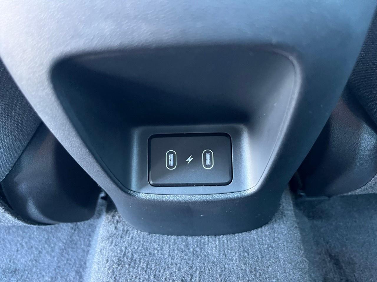 2026 Hyundai Elantra Hybrid Luxury Sedan w/Two-Tone Interior Photo