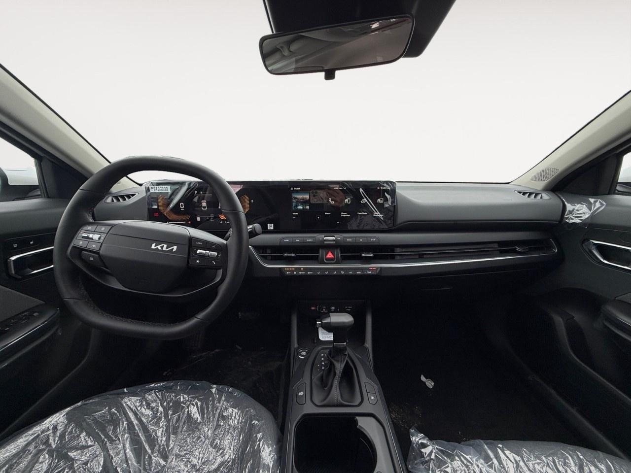 2025 Kia K4 EX FWD Photo