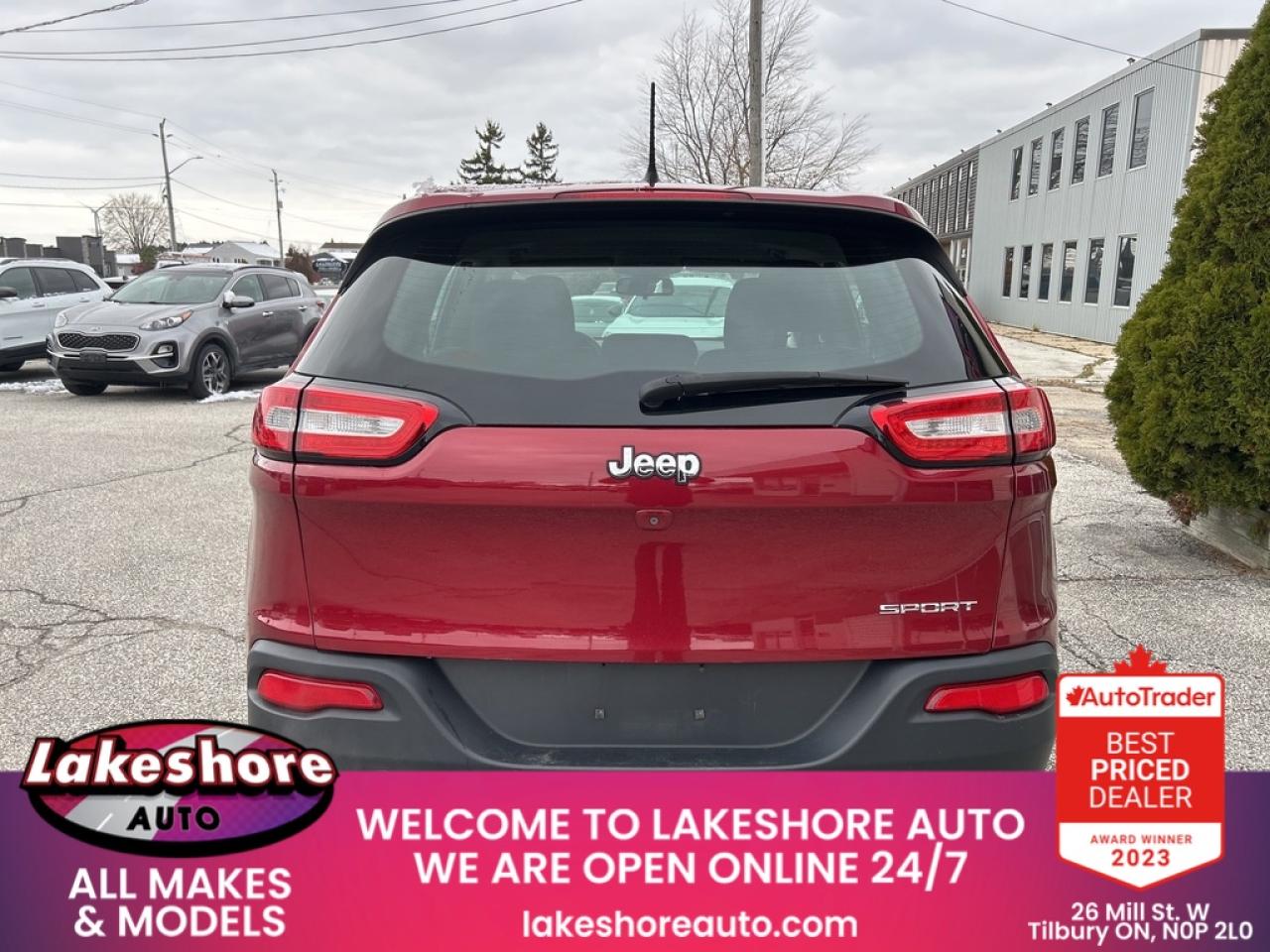 2015 Jeep Cherokee Sport Photo2