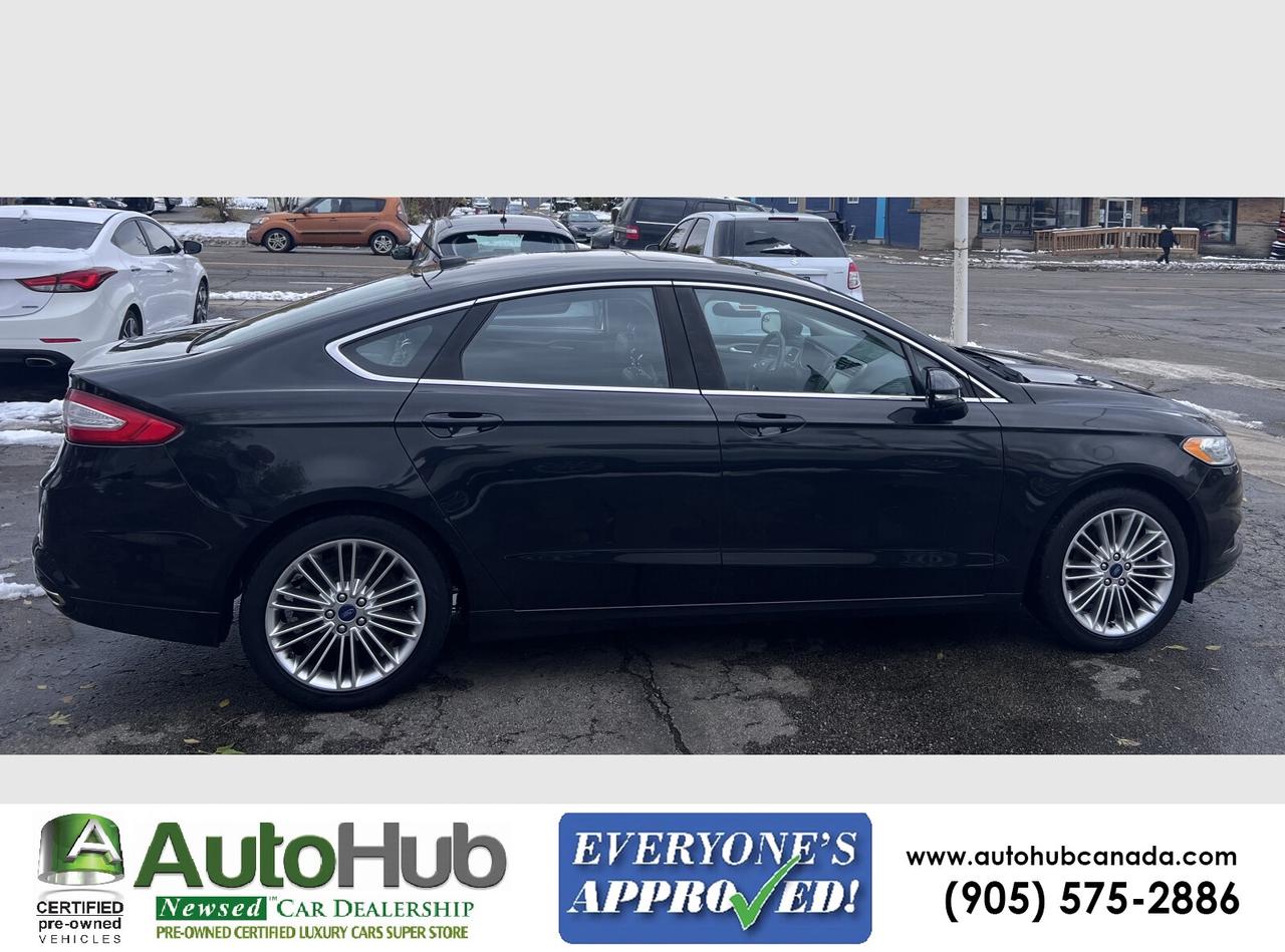 2014 Ford Fusion SE-AWD-NAV-LEATHER-SUNROOF-BACKUP CAMERA Photo