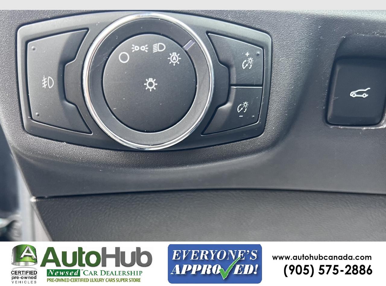 2014 Ford Fusion SE-AWD-NAV-LEATHER-SUNROOF-BACKUP CAMERA Photo