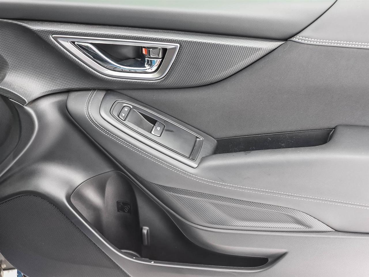 2024 Subaru Forester TOURING Photo