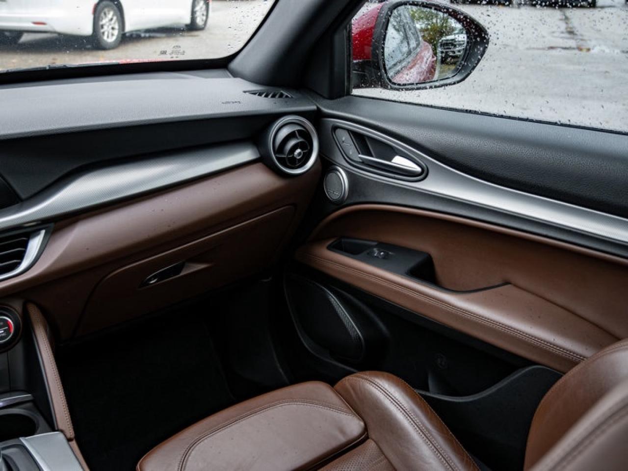 2018 Alfa Romeo Stelvio Ti Sport Photo