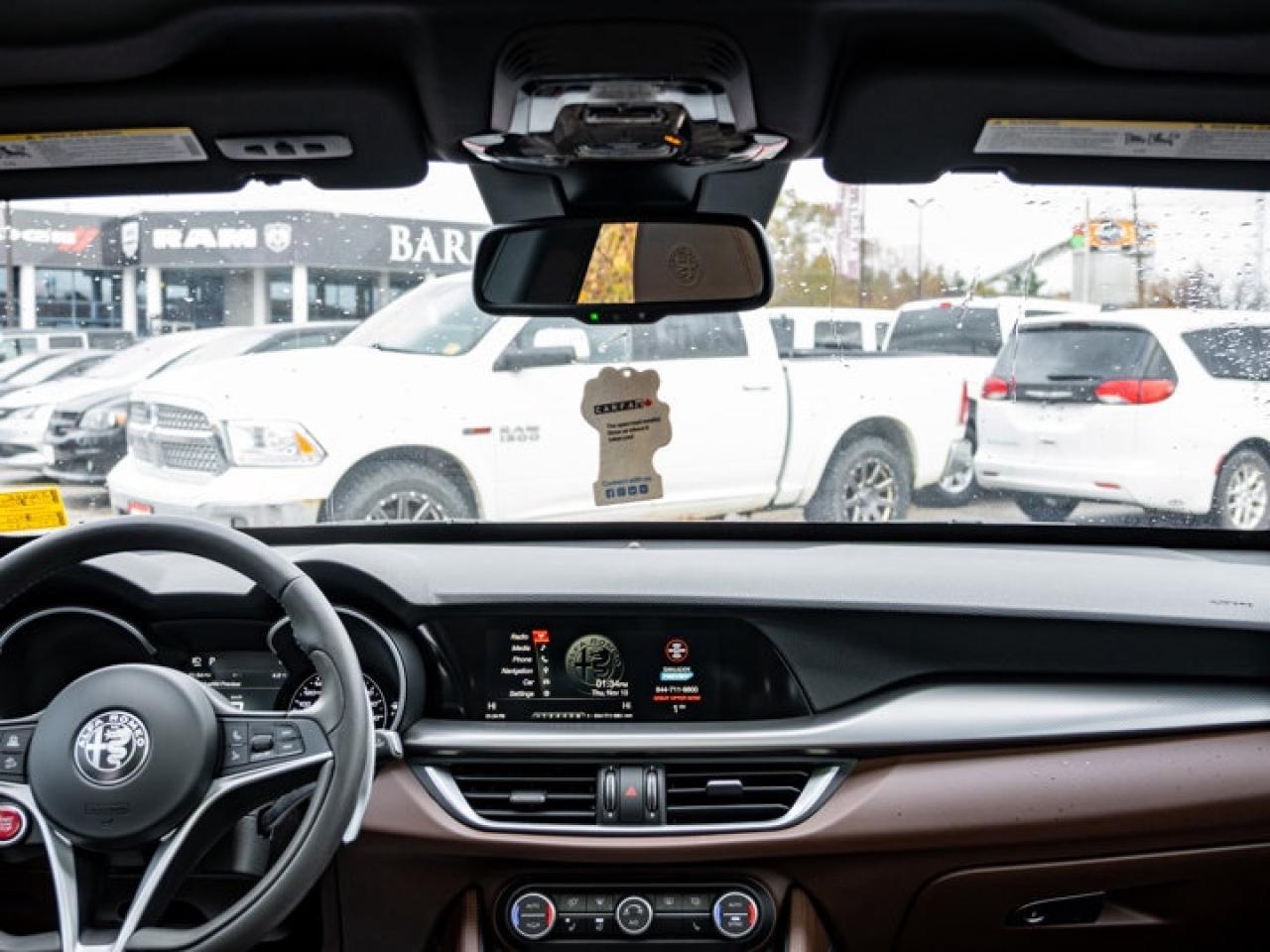 2018 Alfa Romeo Stelvio Ti Sport Photo