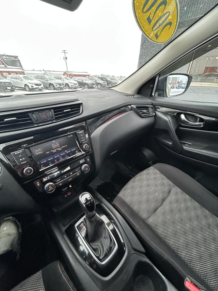 2020 Nissan Qashqai S - Photo #10
