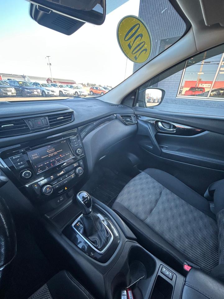 2020 Nissan Qashqai S Photo