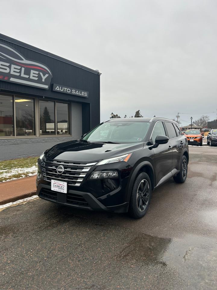 2024 Nissan Rogue SV MOONROOF - Photo #1