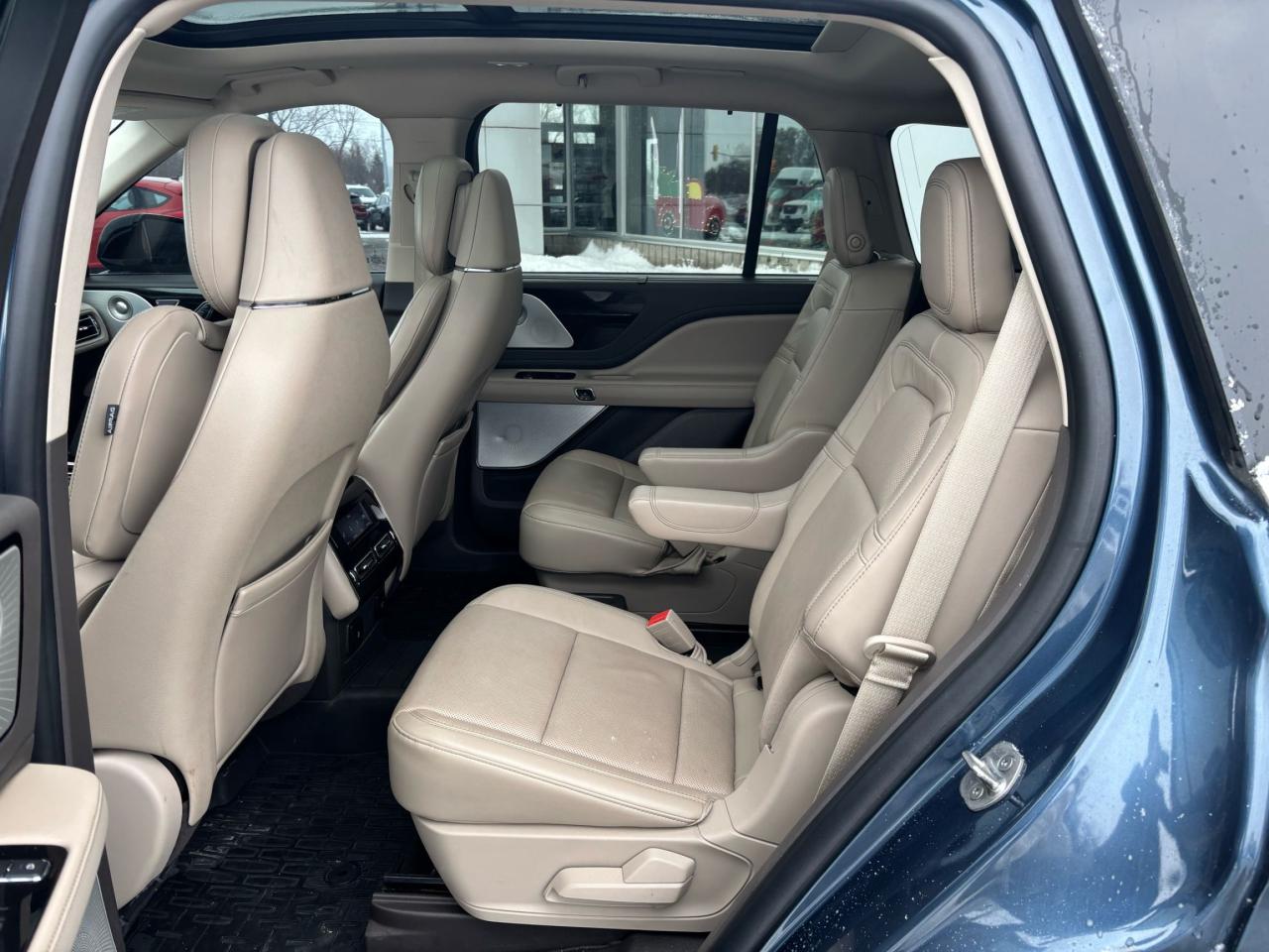 2020 Lincoln Aviator RESERVE, AWD, 22" RIMS, LOCAL TRADE, PANO ROOF! Photo