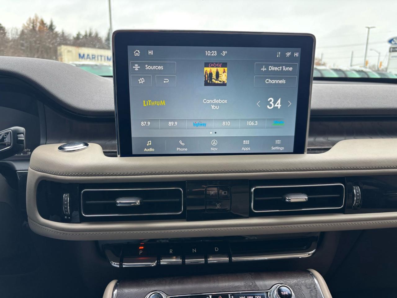 2020 Lincoln Aviator RESERVE, AWD, 22" RIMS, LOCAL TRADE, PANO ROOF! Photo