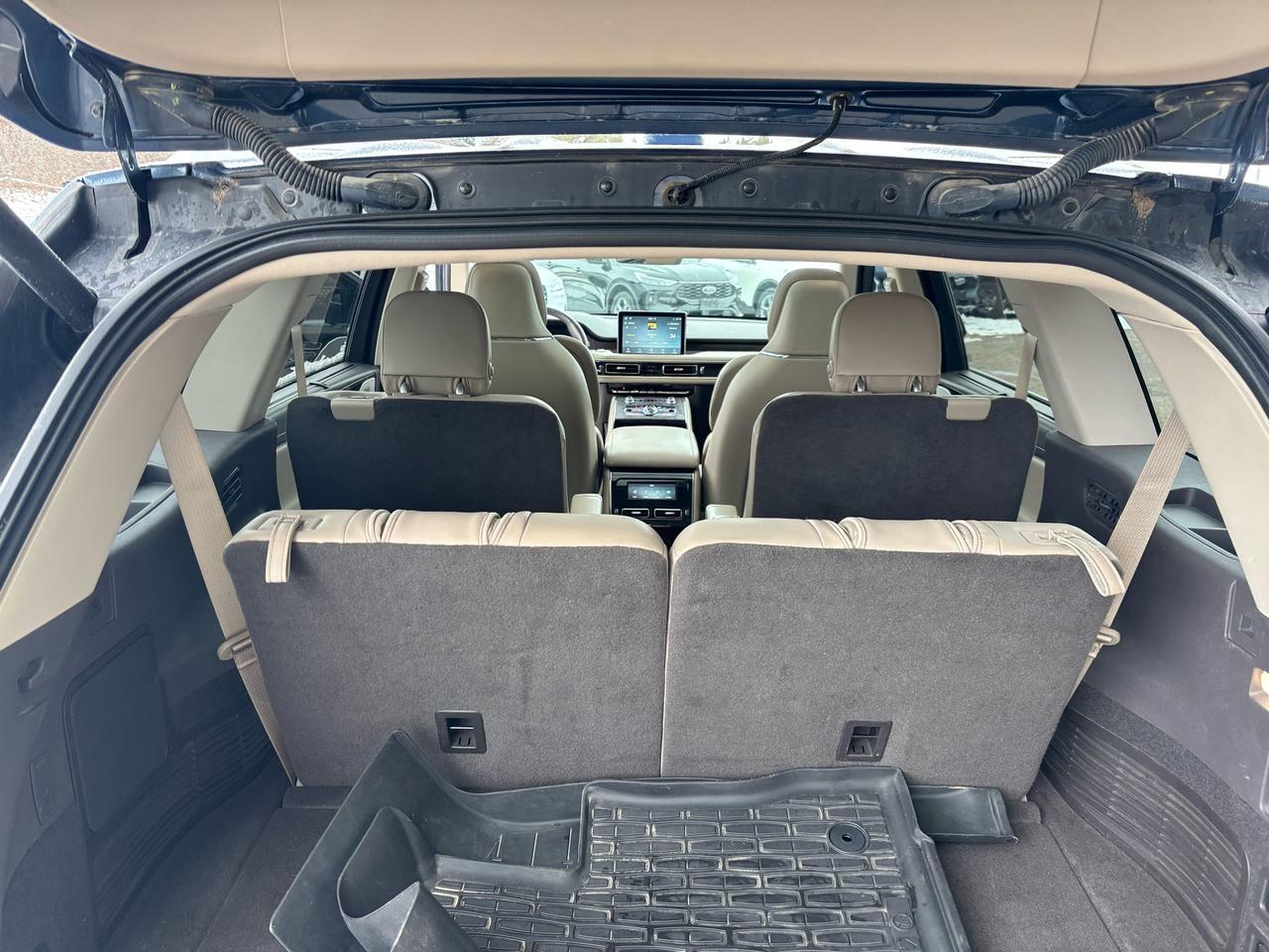 2020 Lincoln Aviator RESERVE, AWD, 22" RIMS, LOCAL TRADE, PANO ROOF! Photo