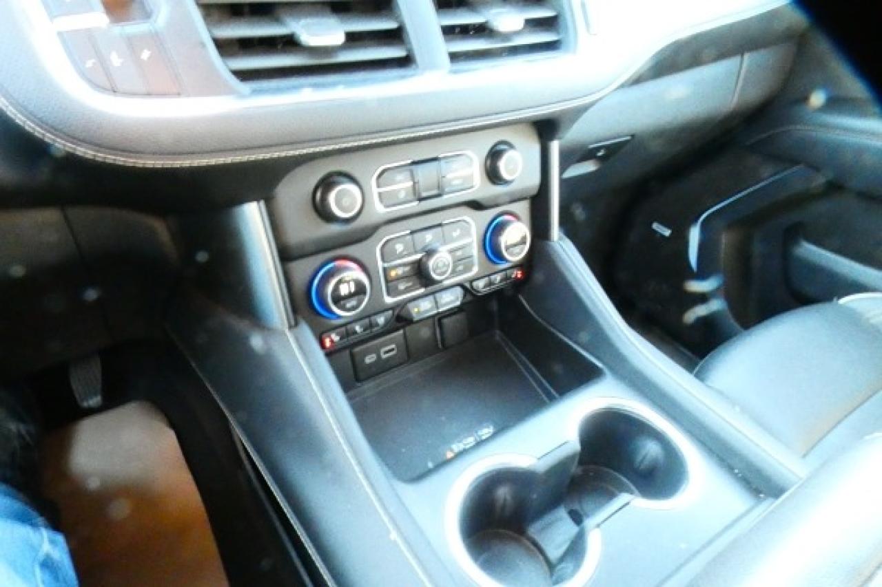 2024 Chevrolet Suburban Premier DURA DSL w/H&C L, NAV, BUC - Photo #17