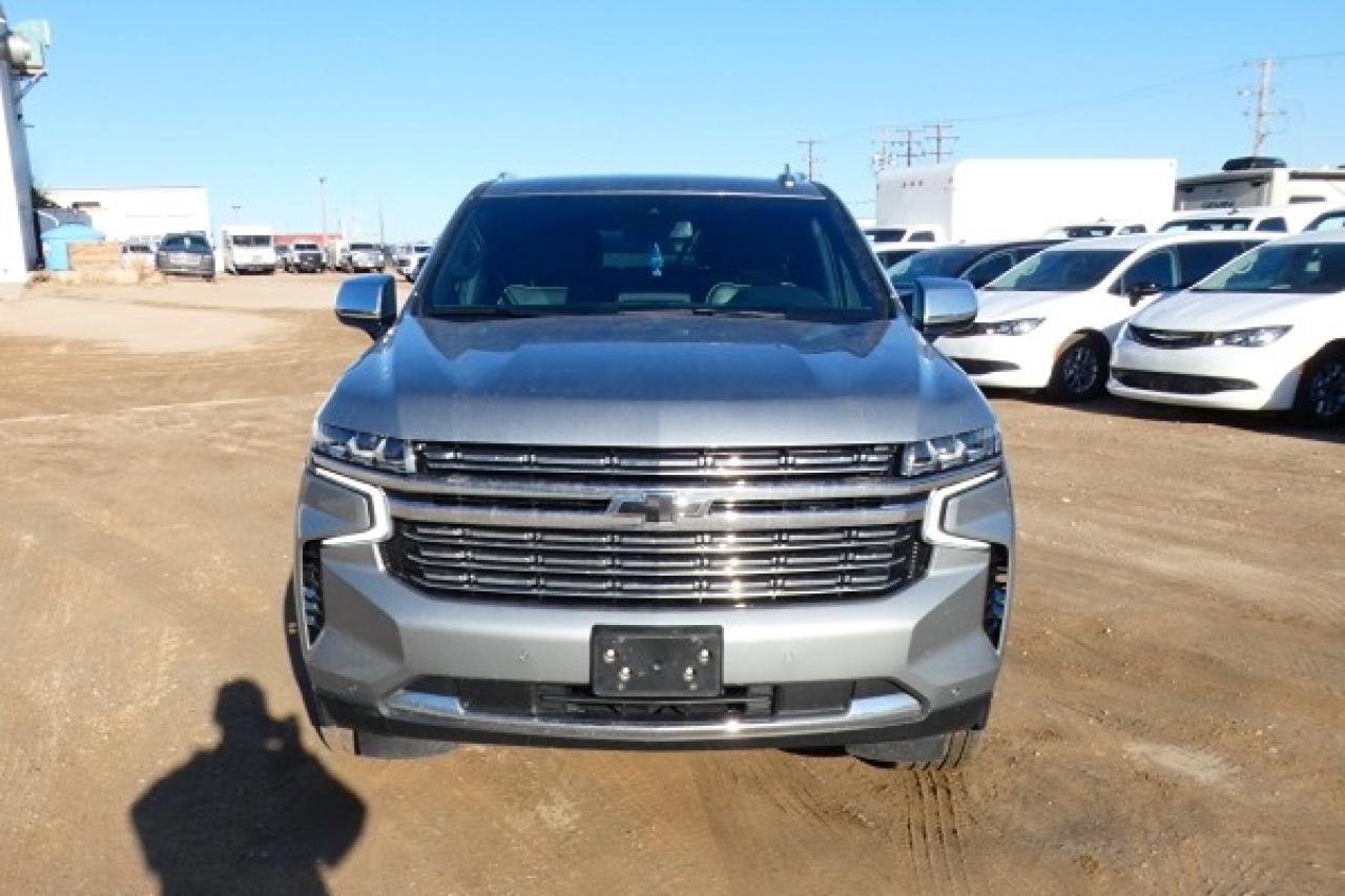 2024 Chevrolet Suburban Premier DURA DSL w/H&C L, NAV, BUC - Photo #3