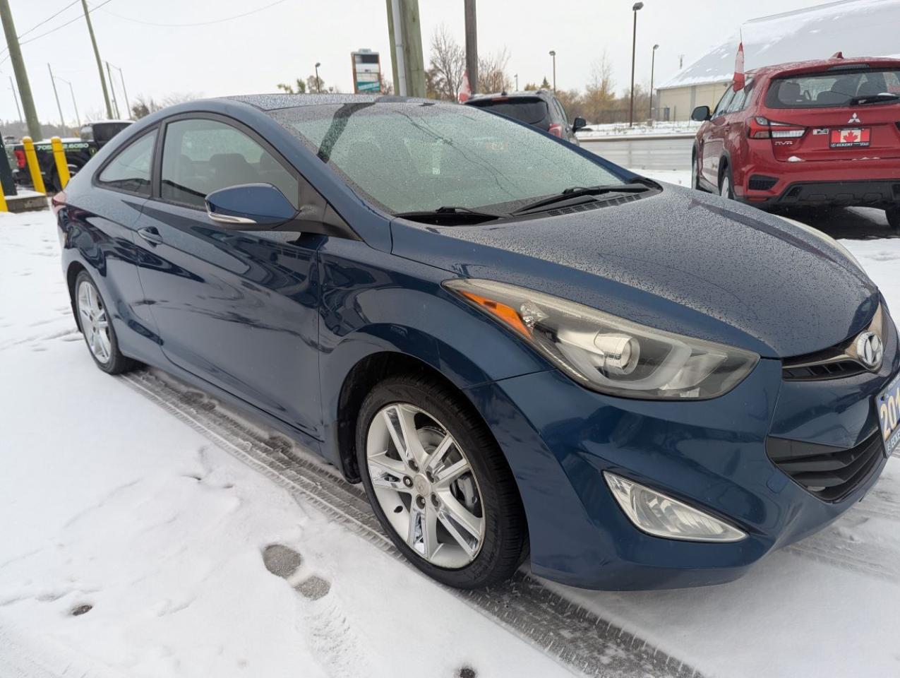 2014 Hyundai Elantra Coupe GLS COUPE WITH A SUNROOF!! Photo2