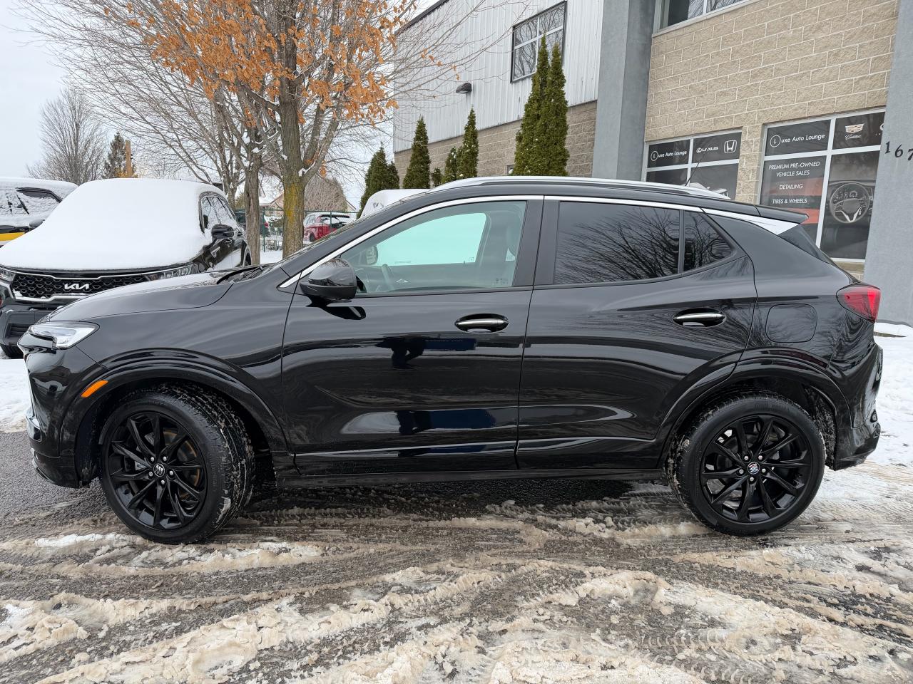 2024 Buick Encore GX Sport Touring ONLY 19K!, PANO ROOF, LEATHER, BOSE! Photo4