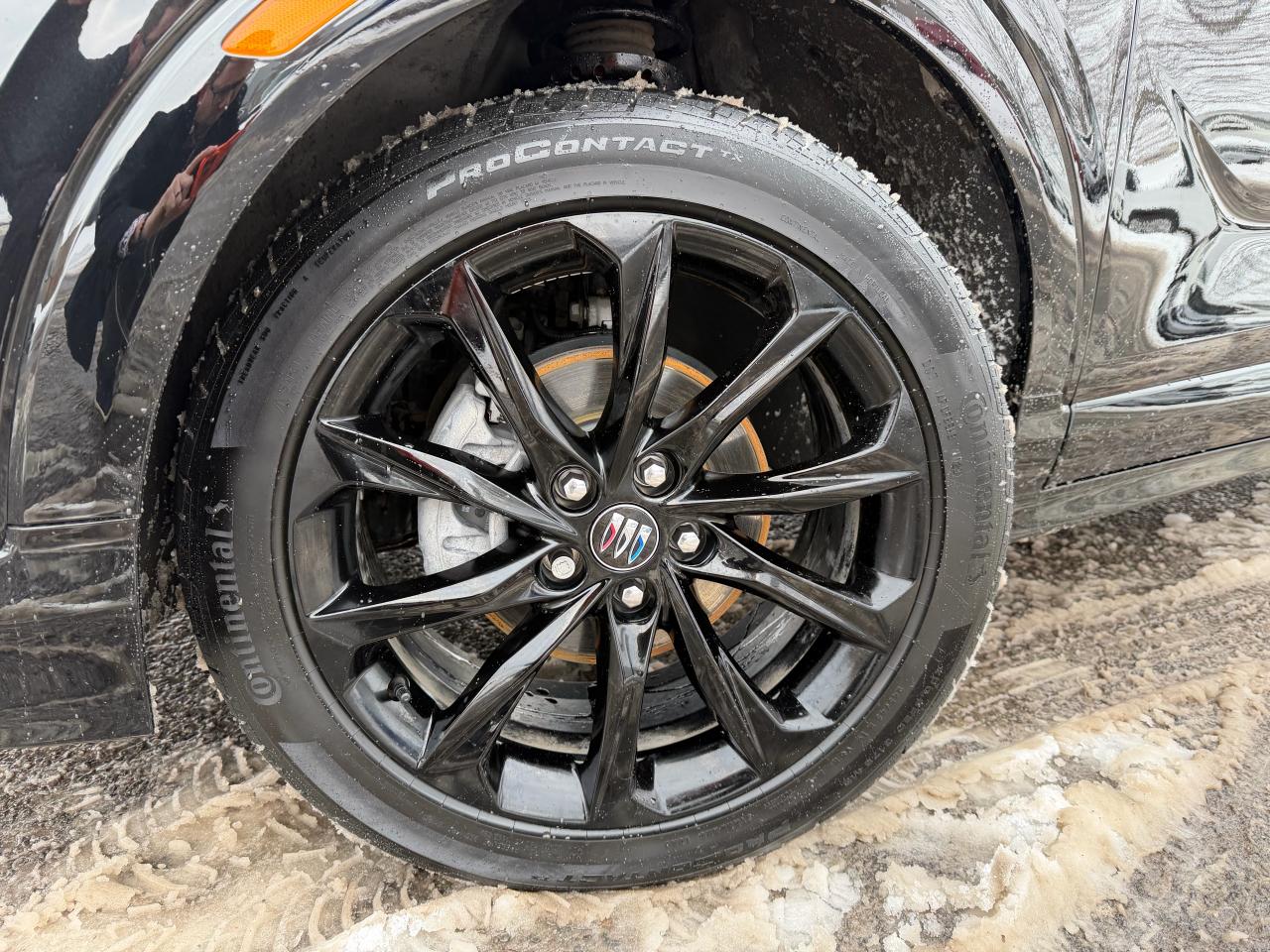 2024 Buick Encore GX Sport Touring ONLY 19K!, PANO ROOF, LEATHER, BOSE! Photo14