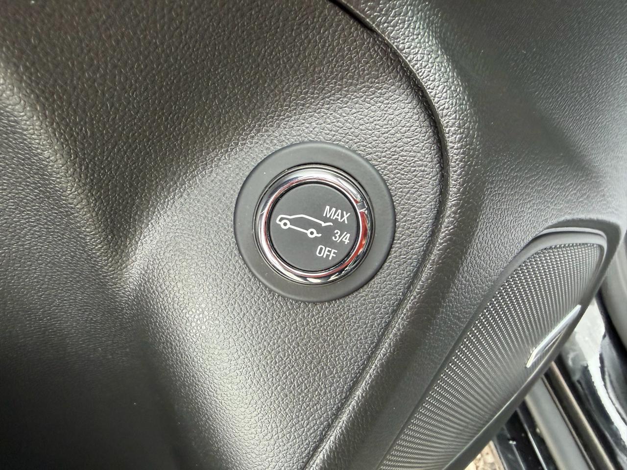 2024 Buick Encore GX Sport Touring ONLY 19K!, PANO ROOF, LEATHER, BOSE! Photo18