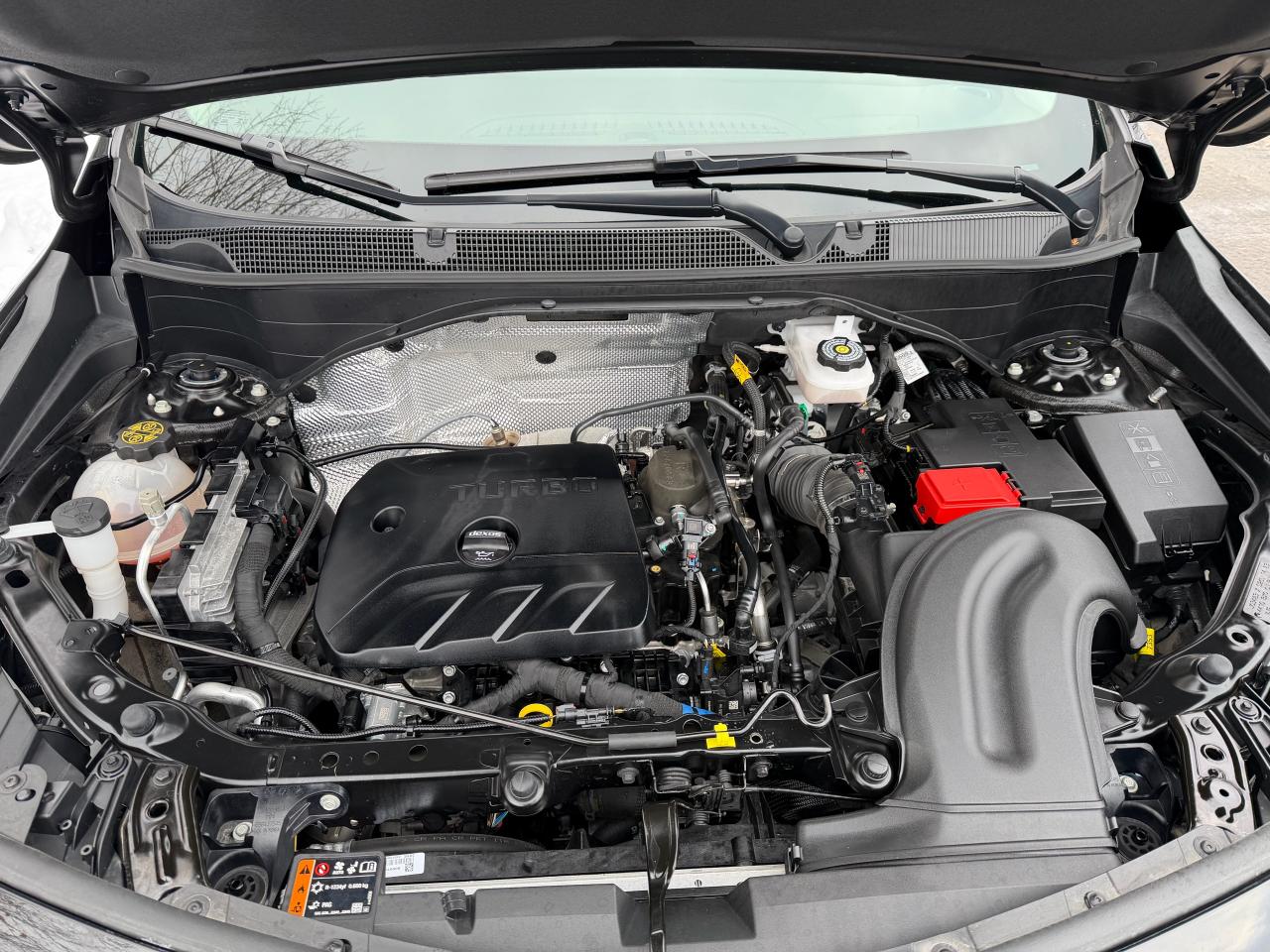 2024 Buick Encore GX Sport Touring ONLY 19K!, PANO ROOF, LEATHER, BOSE! Photo15