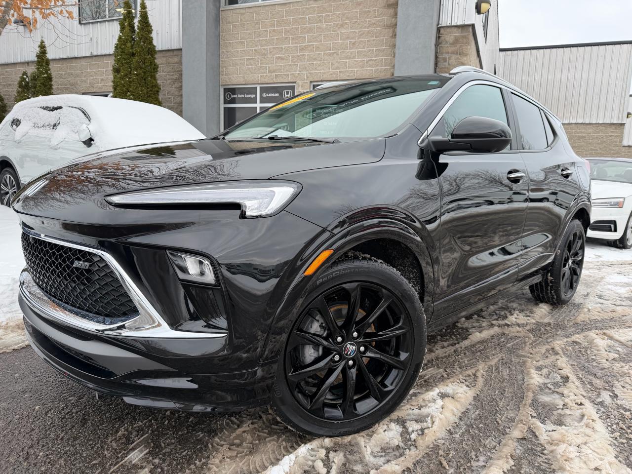 2024 Buick Encore GX Sport Touring ONLY 19K!, PANO ROOF, LEATHER, BOSE! Photo2