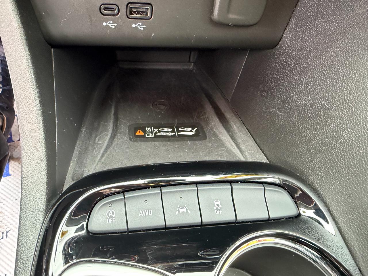 2024 Buick Encore GX Sport Touring ONLY 19K!, PANO ROOF, LEATHER, BOSE! Photo34