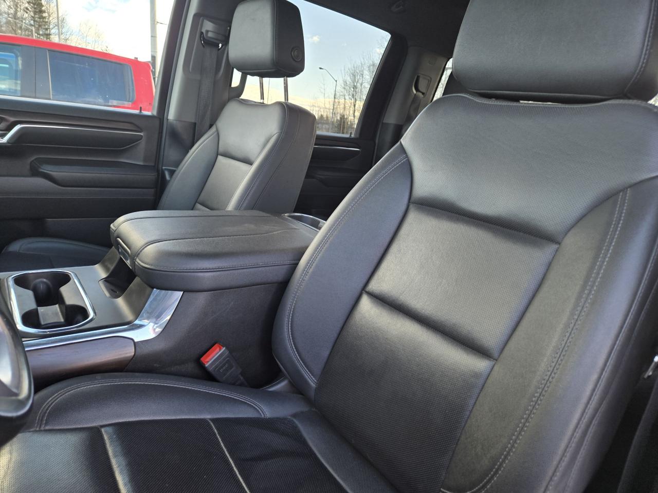 2024 GMC Sierra 2500 SLT - Photo #23