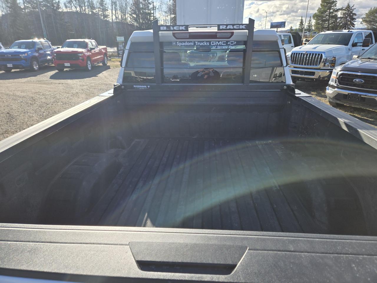 2024 GMC Sierra 2500 SLT Photo4