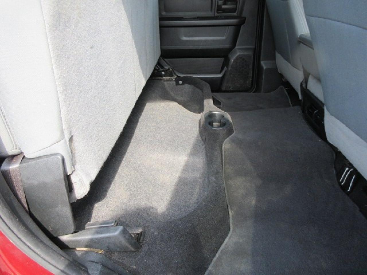 2018 RAM 1500 4x4 Crew Cab 5'7" Box - Photo #14