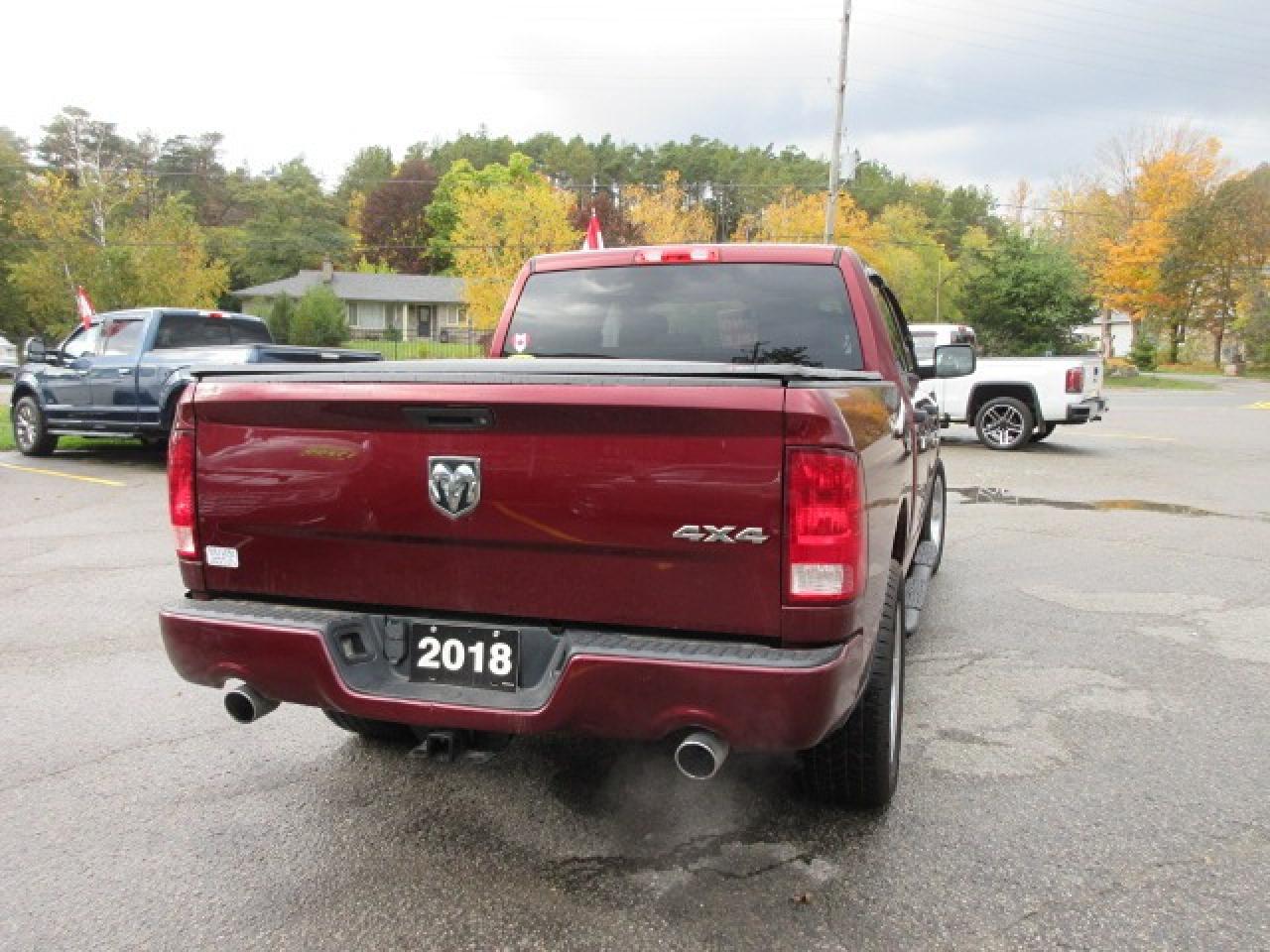 2018 RAM 1500 4x4 Crew Cab 5'7" Box - Photo #5
