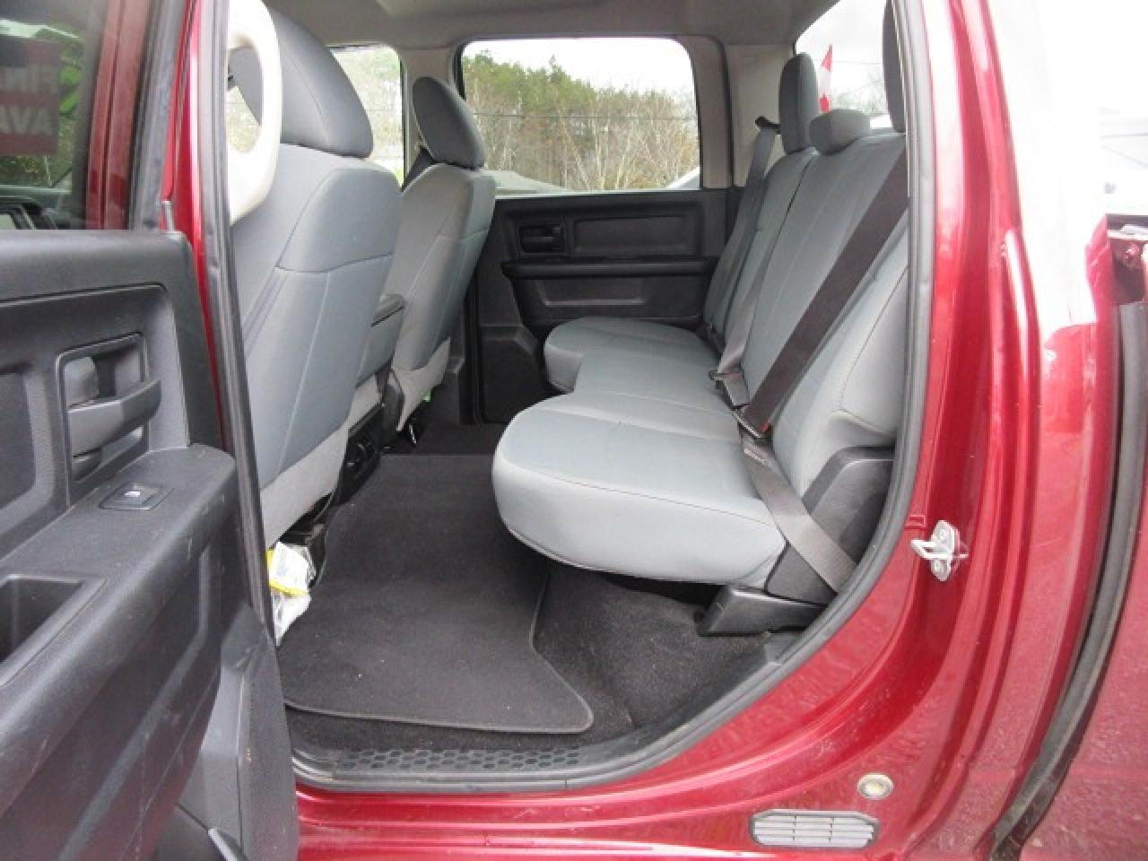 2018 RAM 1500 Quad Cab 5'7" Box 4x4 HEMI 5.3LTR V8 Photo