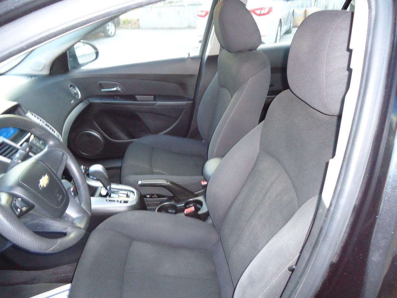 2011 Chevrolet Cruze 4dr Sdn LT Turbo w/1SA - Photo #7