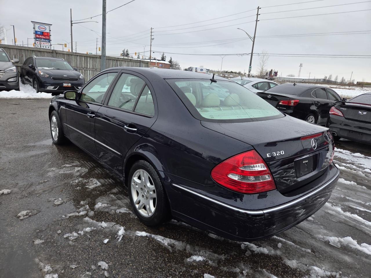 2003 Mercedes-Benz E-Class E320, LOADED, ONLY 70,000KMS, CERTIFIED - Photo #3