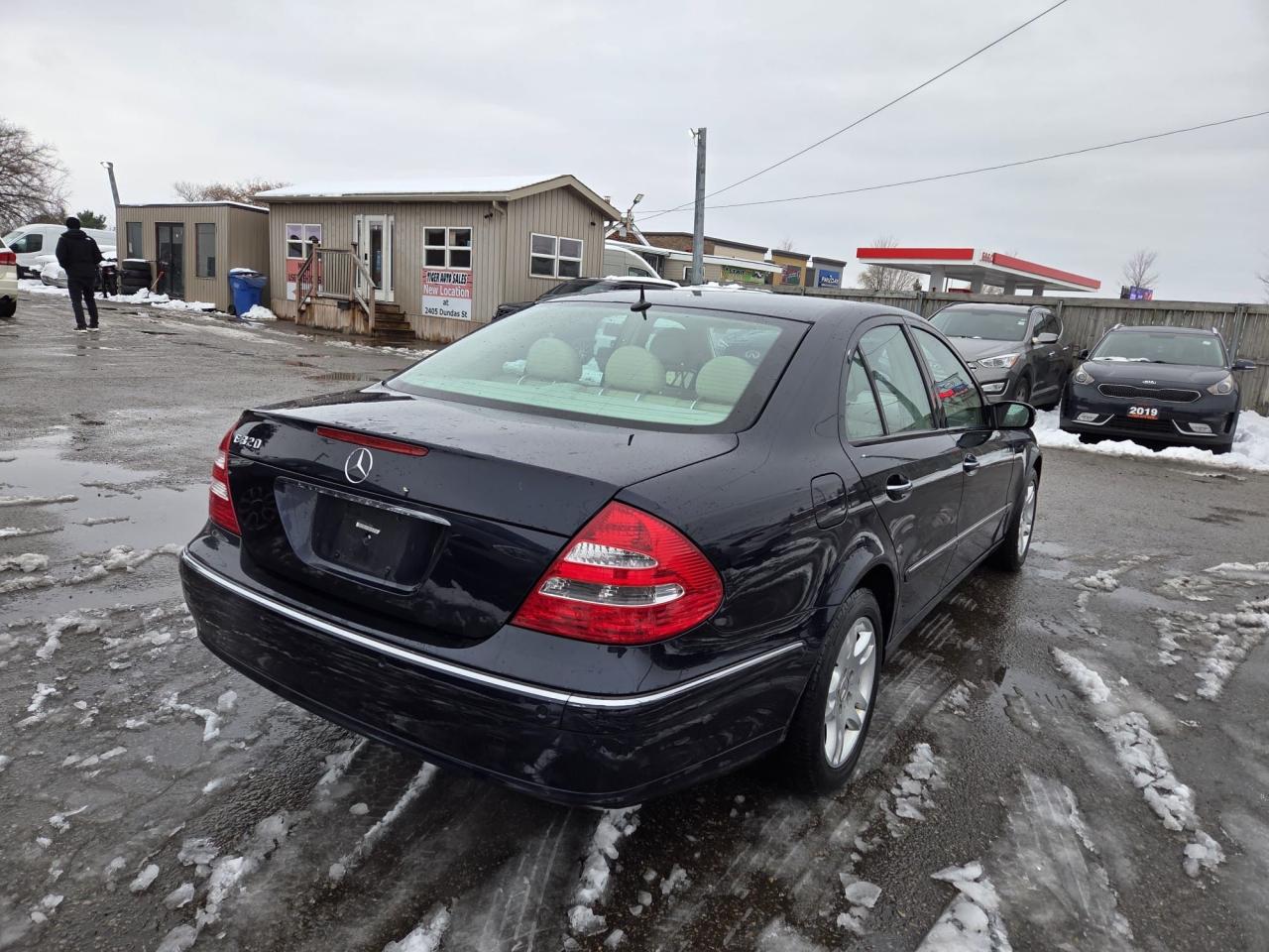 2003 Mercedes-Benz E-Class E320, LOADED, ONLY 70,000KMS, CERTIFIED - Photo #5