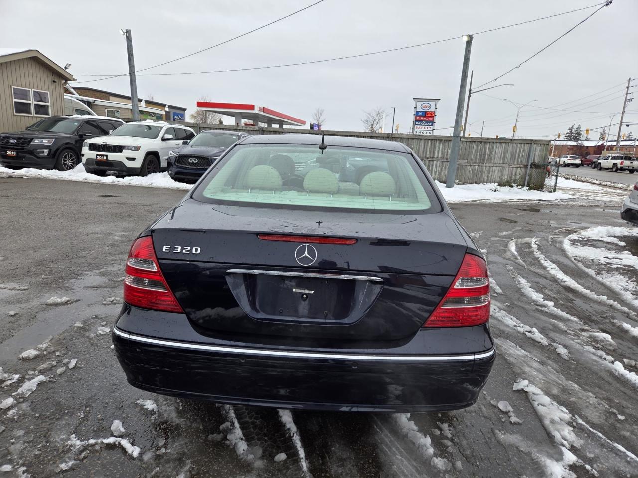2003 Mercedes-Benz E-Class E320, LOADED, ONLY 70,000KMS, CERTIFIED Photo3