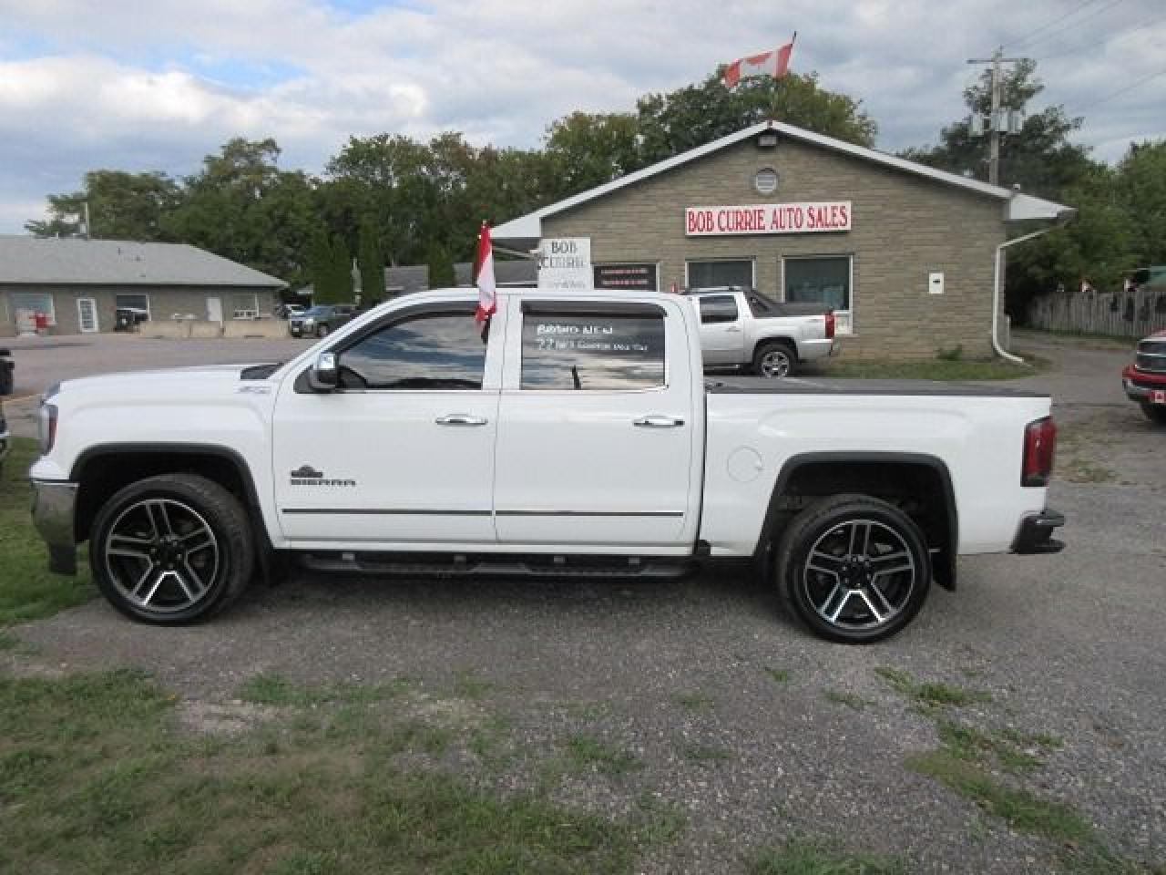 Used 2018 GMC Sierra 1500 SLT Z-71 Crew 4x4 for sale in Cobourg, ON