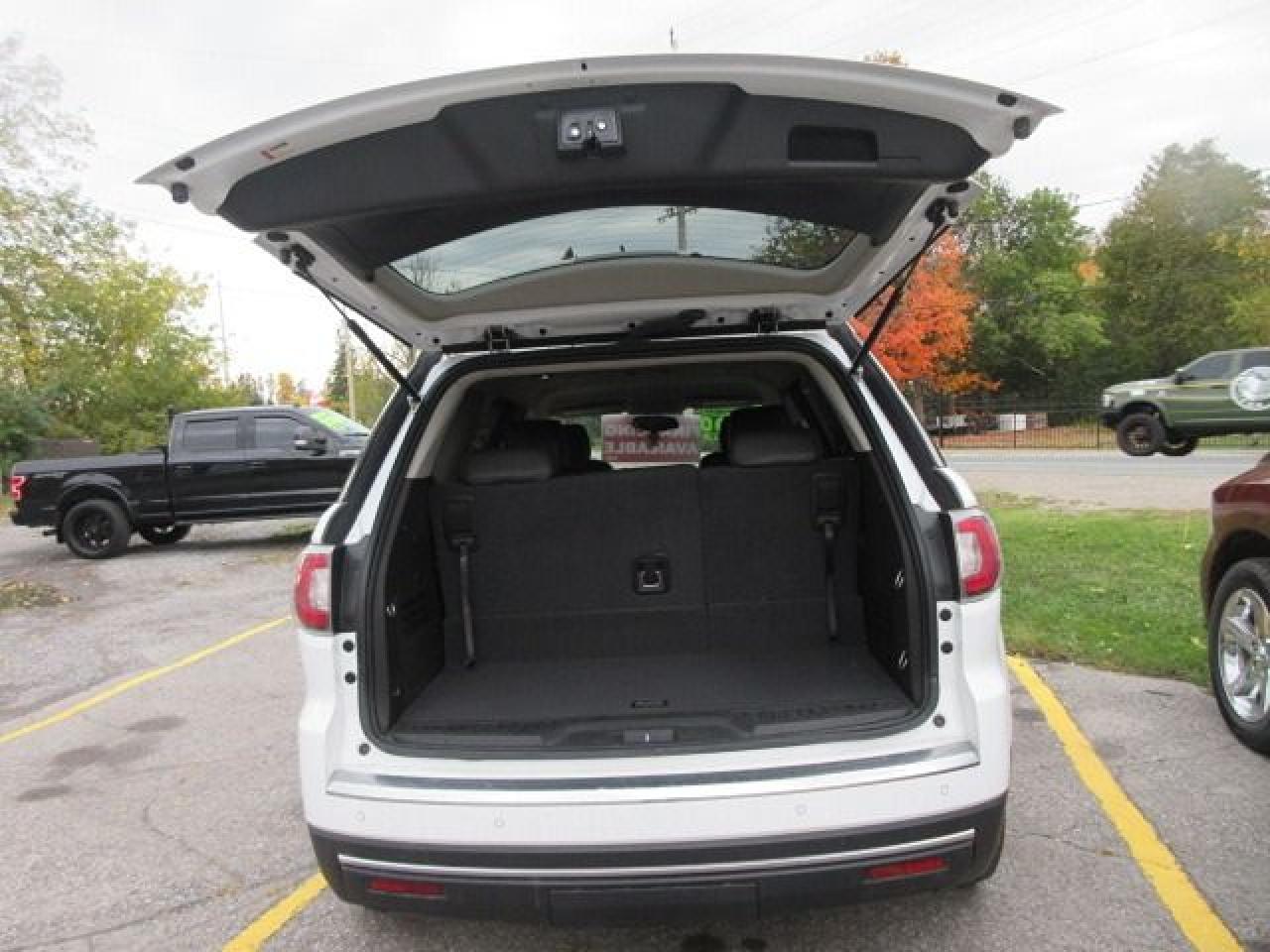 2016 Jeep Cherokee 4WD 4dr Trailhawk - Photo #4