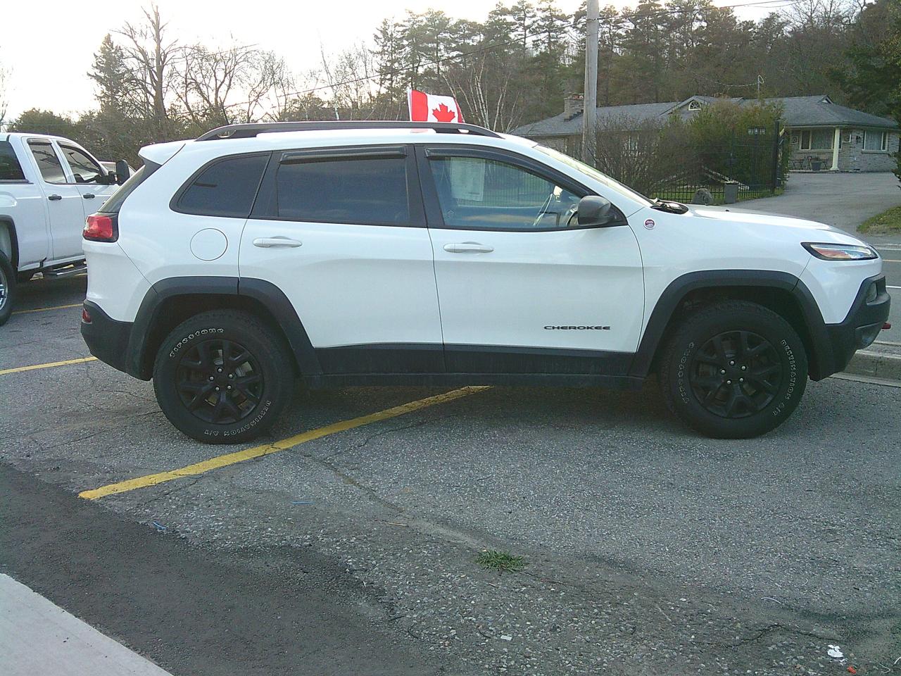 2016 Jeep Cherokee 4WD 4dr Trailhawk Photo