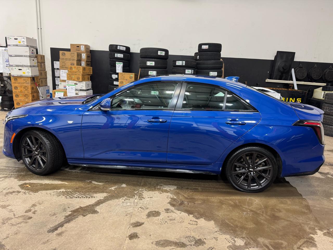 2021 Cadillac CT4 Sport AWD, BOSE, LEATHER, SUNROOF, MASSAGE SEATS! Photo3