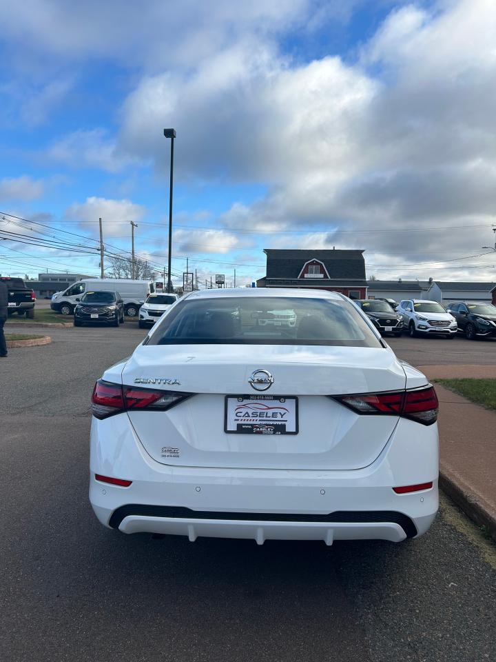 2022 Nissan Sentra S Plus Photo