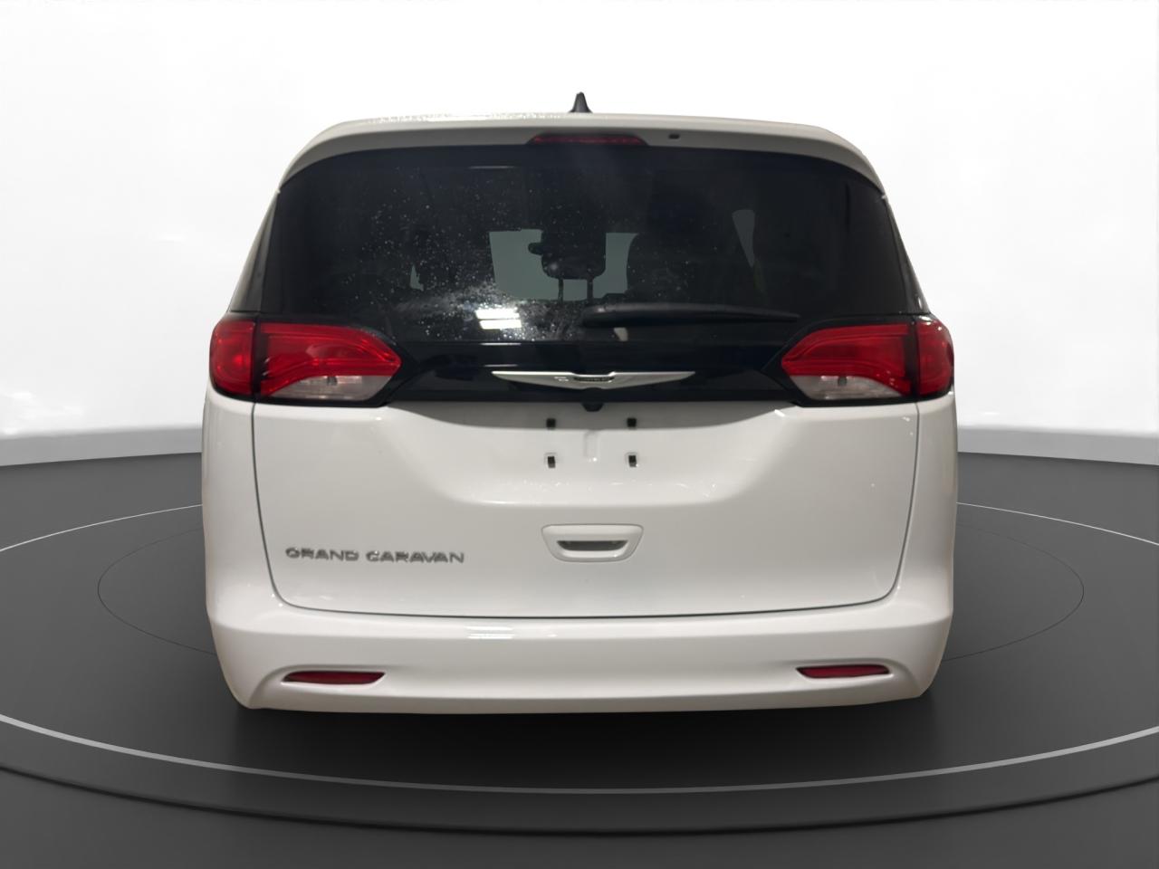 2024 Chrysler Grand Caravan SXT - Photo #7