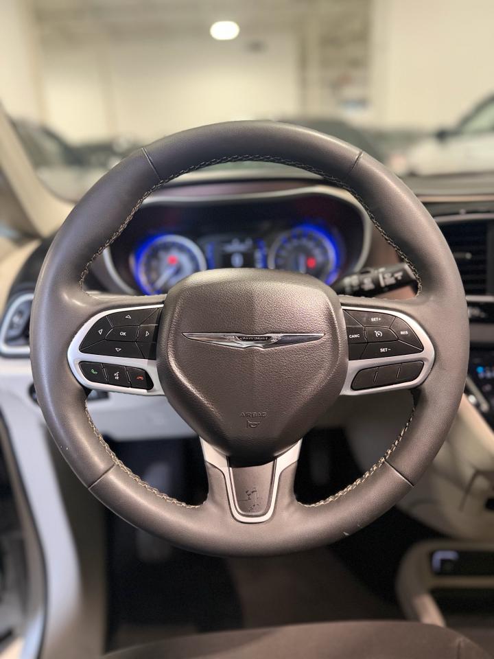 2024 Chrysler Grand Caravan SXT Photo