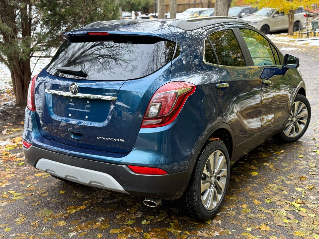 2019 Buick Encore Preferred Photo2