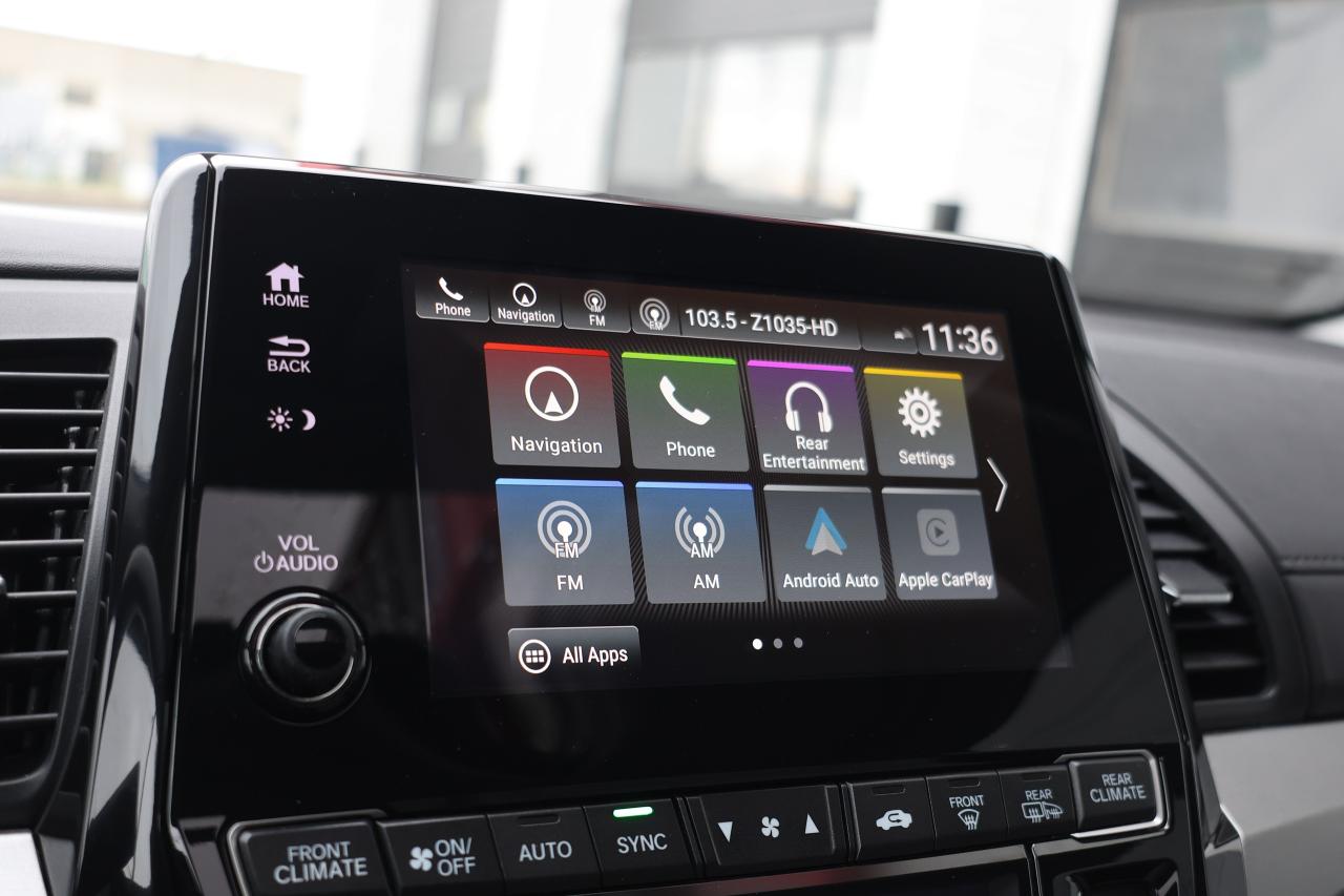 2018 Honda Odyssey Touring - LEATHER|SUNROOF|DVD|BLINDSPOT|LANEKEEP Photo