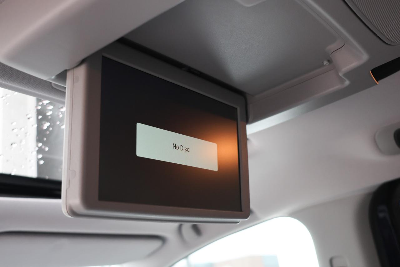 2018 Honda Odyssey Touring - LEATHER|SUNROOF|DVD|BLINDSPOT|LANEKEEP - Photo #12