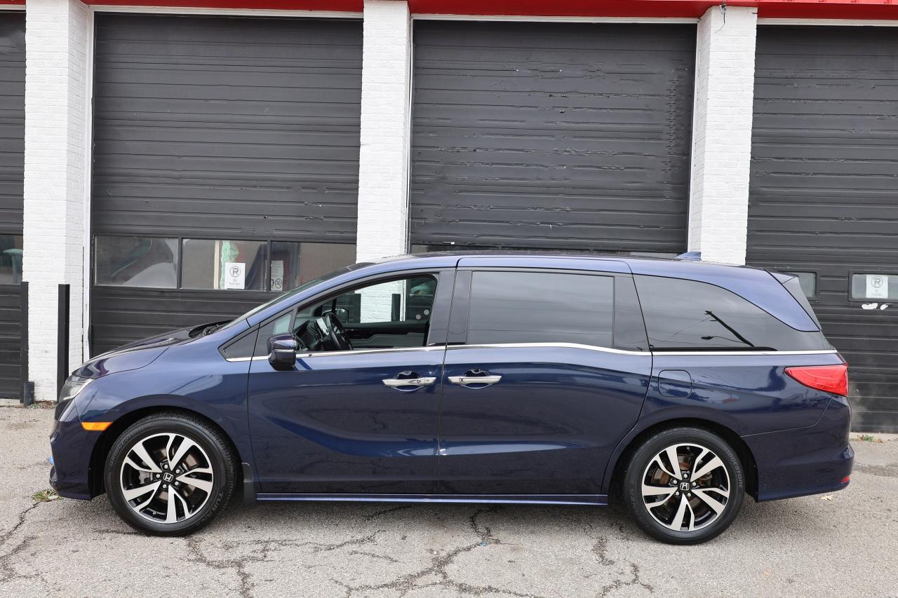2018 Honda Odyssey Touring - LEATHER|SUNROOF|DVD|BLINDSPOT|LANEKEEP Photo2