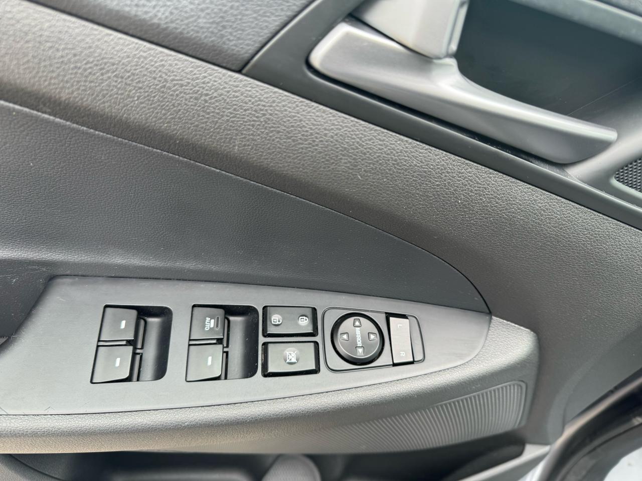 2016 Hyundai Tucson Limited - Photo #19