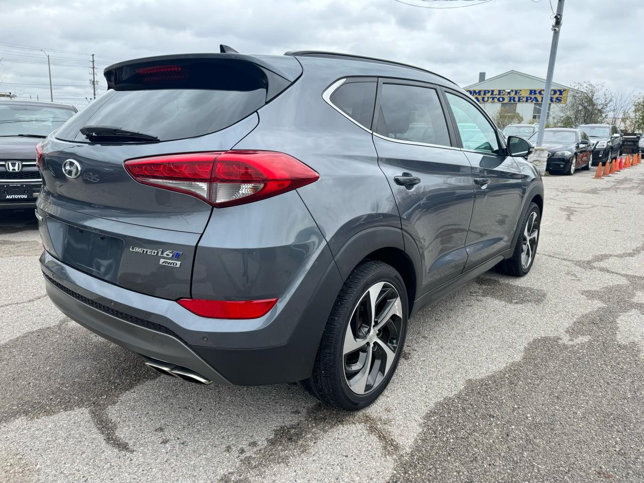 2016 Hyundai Tucson Limited - Photo #5