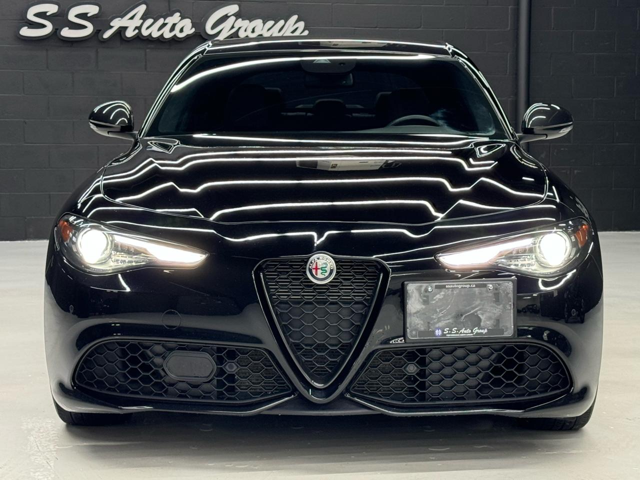 2021 Alfa Romeo Giulia TI SPORT|NAV|BSM|LKA|FCW|HK SOUND|PANO ROOF| - Photo #2