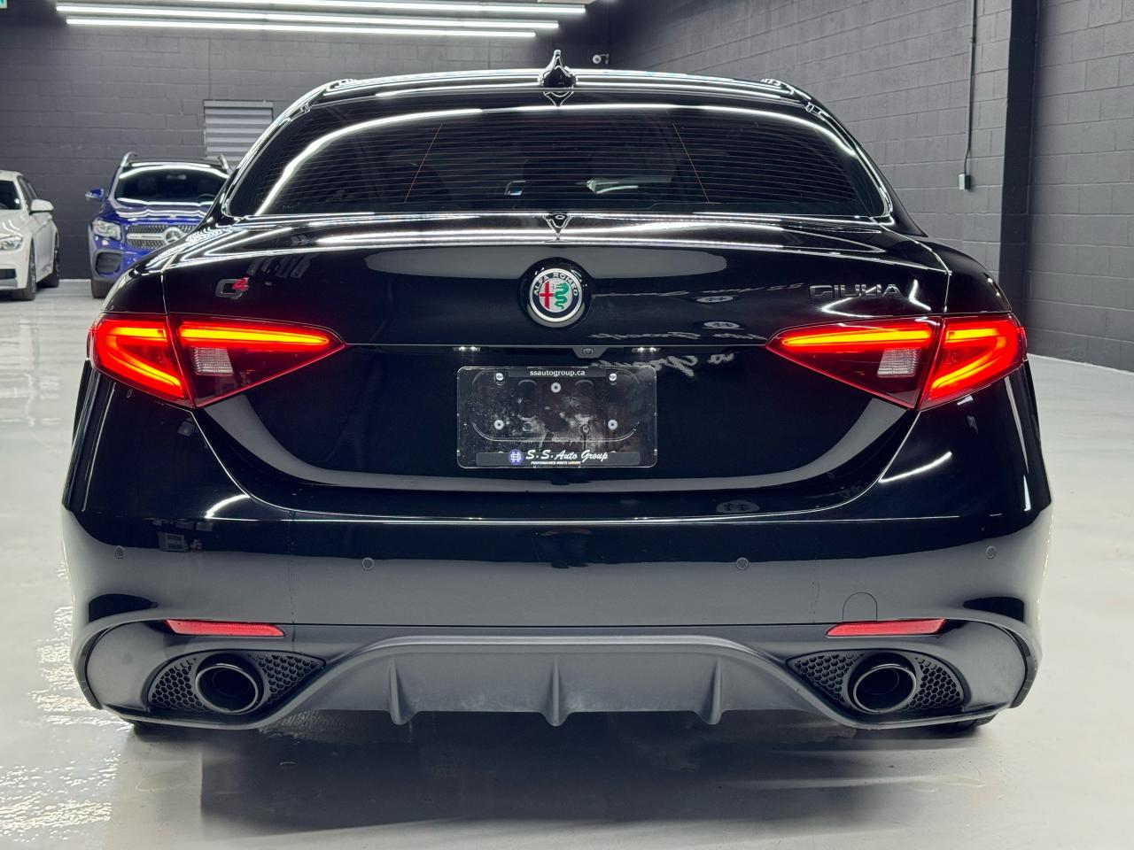 2021 Alfa Romeo Giulia TI SPORT|NAV|BSM|LKA|FCW|HK SOUND|PANO ROOF| - Photo #5