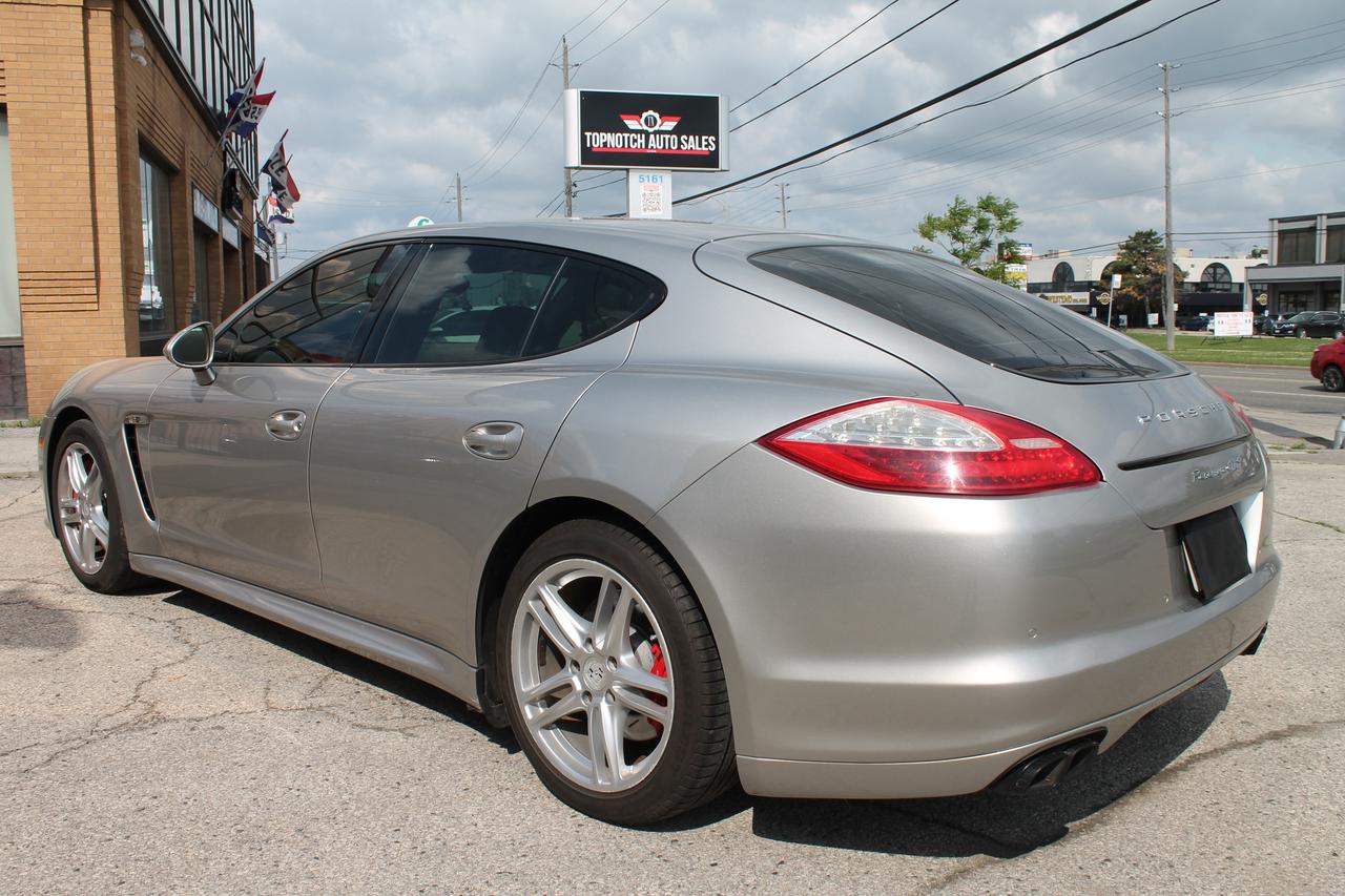 2013 Porsche Panamera GTS Photo4